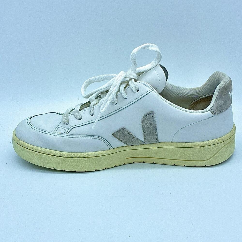 Veja Shoes Womens 9 White V-12 Leather Suede Sneakers Preppy Tennis Luxury - Picture 8 of 10
